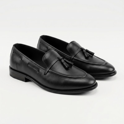 Tassel Loafer with Stitching Black